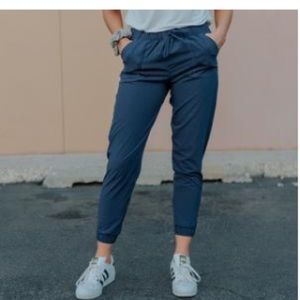 ISO ALBION FIT JETSETTERS, JUMPSUITS, & ROMPERS!